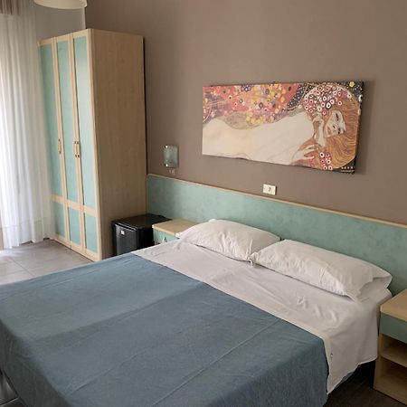 Hotel Abamar Rimini Exteriör bild