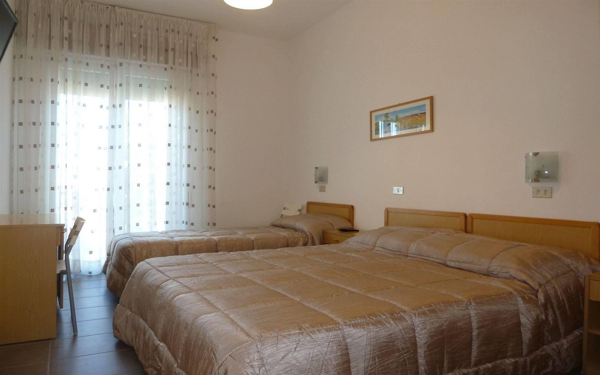 Hotel Abamar Rimini Exteriör bild