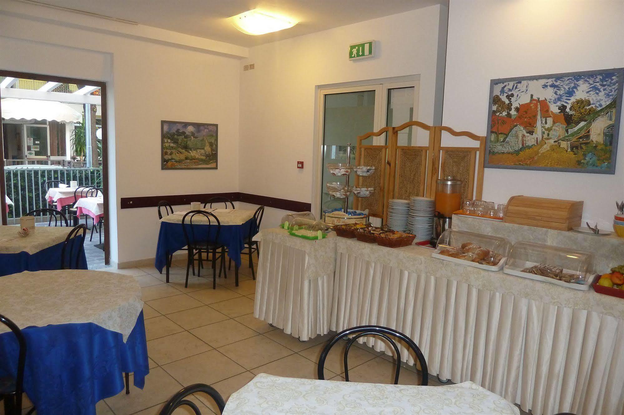 Hotel Abamar Rimini Exteriör bild